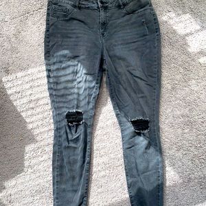 Black skinny jeans